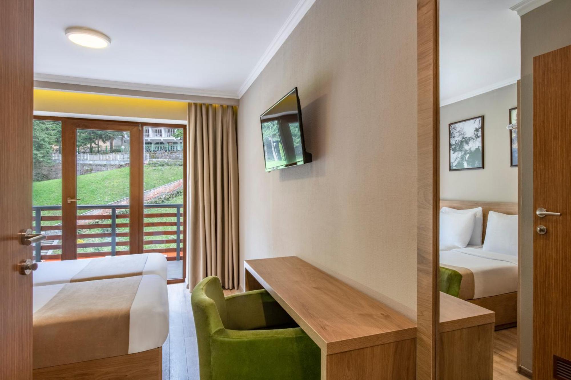& Resort 4*